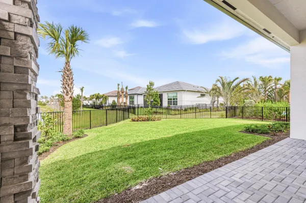 $1,199,990 | 13921 Vivant Drive, Palm Beach Gardens, FL 33412
