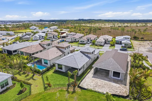 $1,199,990 | 13921 Vivant Drive, Palm Beach Gardens, FL 33412