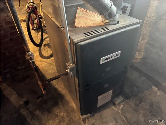 $99,900 | 1705 Niagara Street, Niagara Falls, NY 14303