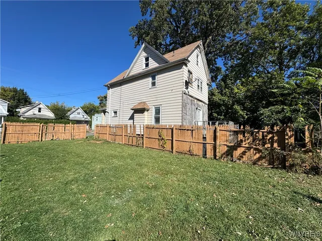 $99,900 | 1705 Niagara Street, Niagara Falls, NY 14303