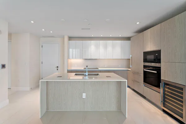 $12,500 | 3100 North Ocean Drive, Unit H1206, Singer Island, FL 33404