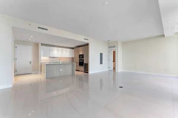 $12,500 | 3100 North Ocean Drive, Unit H1206, Singer Island, FL 33404