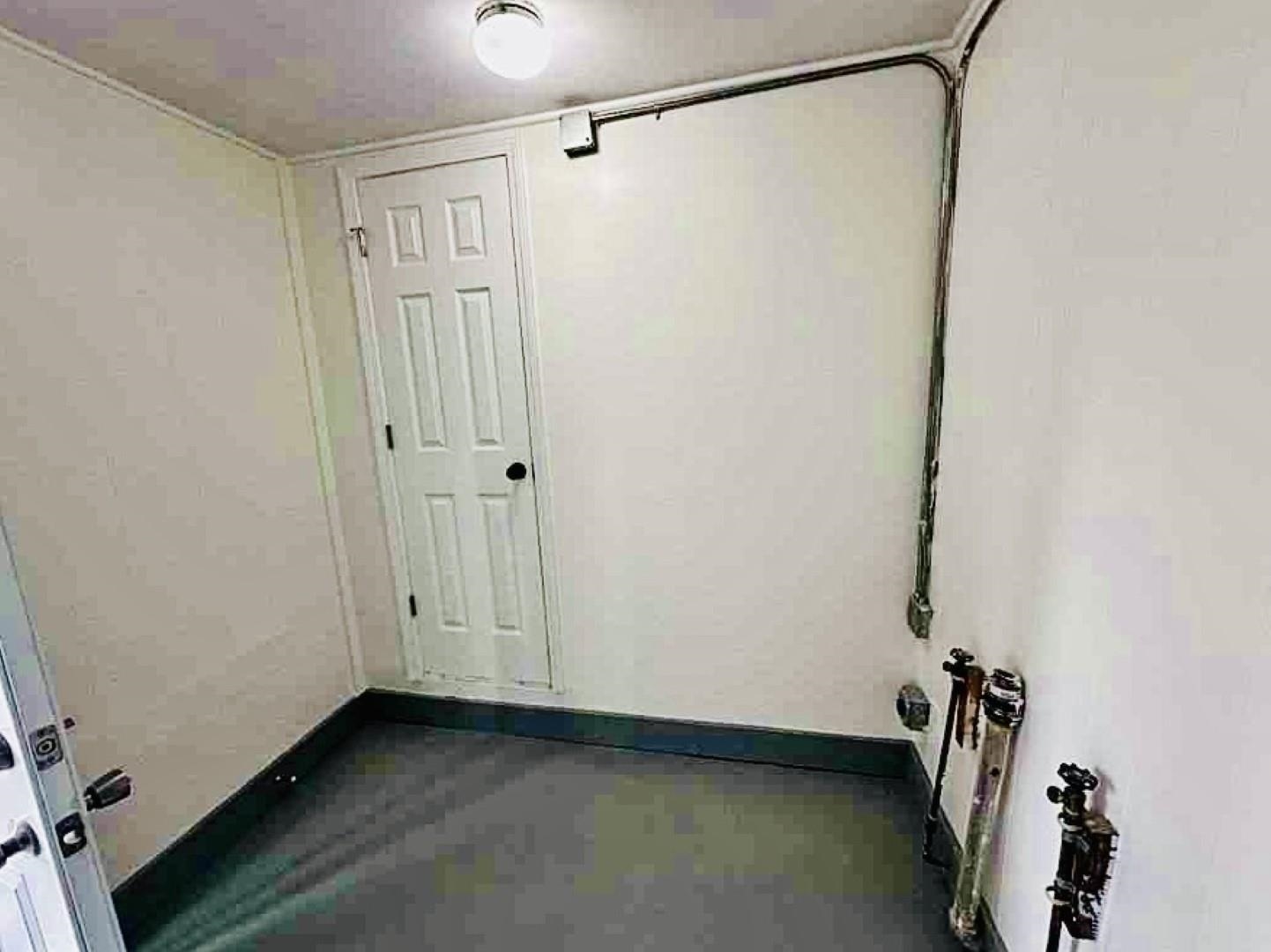 3442 Carrington Road Memphis, TN 38111 - Photo 16 of 25 Unfurnished bedroom with baseboards