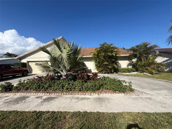 $4,900 | 71 Laredo Lane, Boca Raton, FL 33487