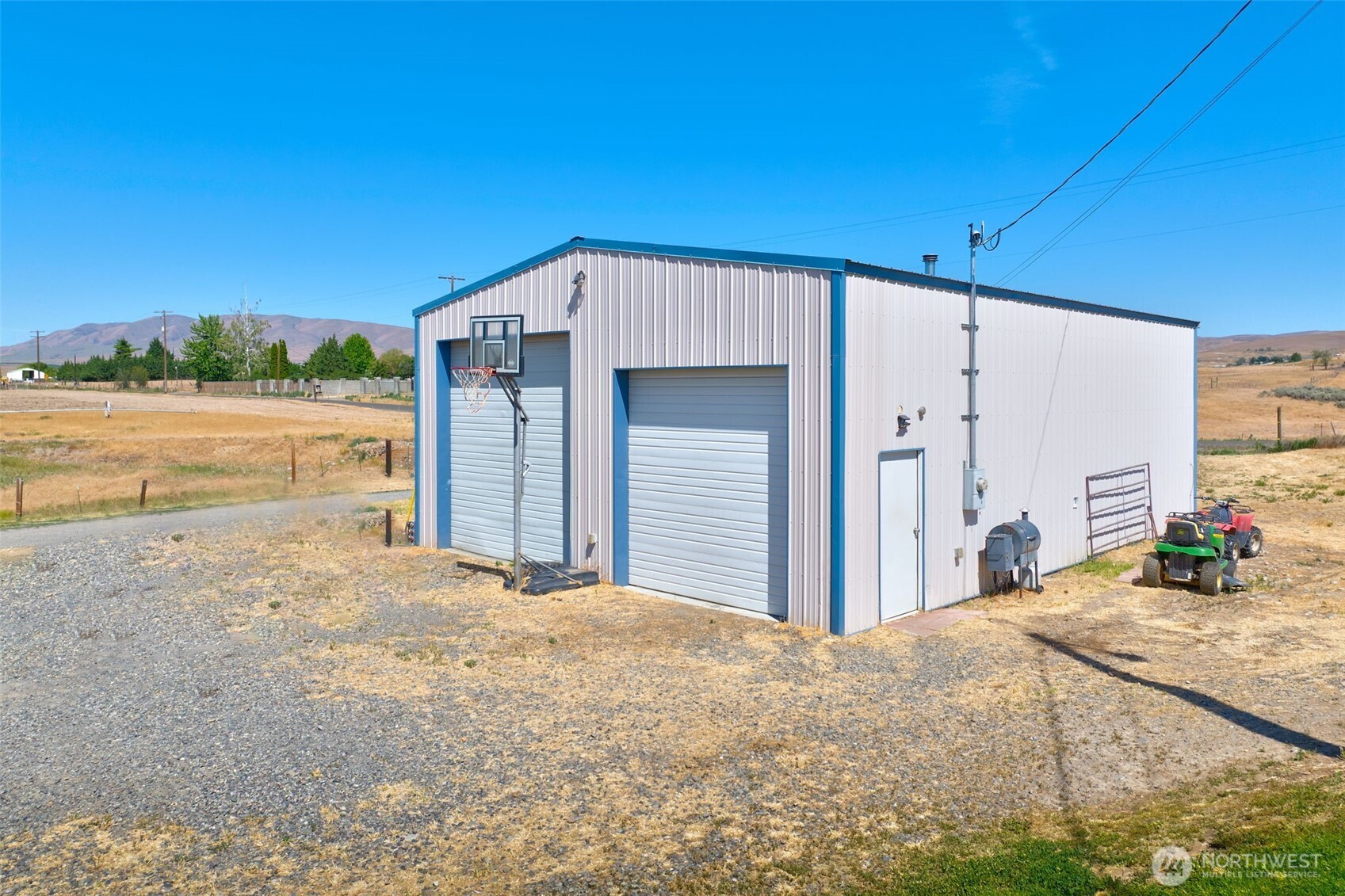 1240 West Huntzinger Road Selah, WA 98942 - Photo 6 of 30