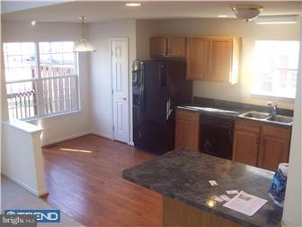 103 Raintree Crossing Hatfield, PA 19440 - Photo 2 of 9 Kitchen
