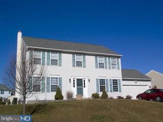 2521 Brooke Road Pennsburg, PA 18073 - Photo 1 of 6 Gallery Image 1