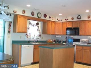 2521 Brooke Road Pennsburg, PA 18073 - Photo 3 of 6 Gallery Image 3