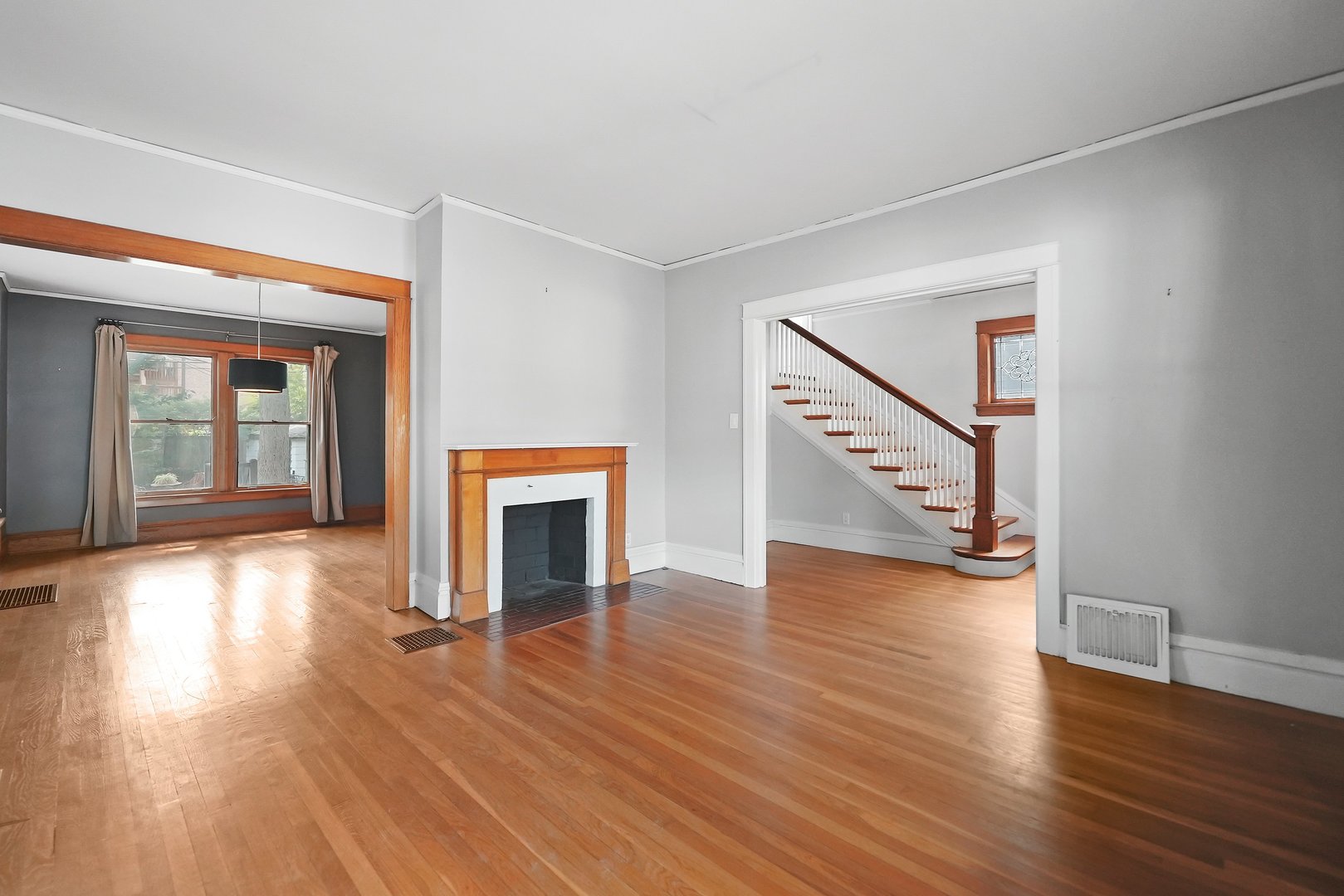 95 Forest Avenue Riverside, IL 60546 - Photo 5 of 27