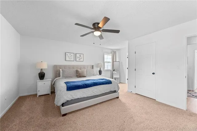 $575,000 | 413 Northeast Greenway Drive, Blue Springs, MO 64014