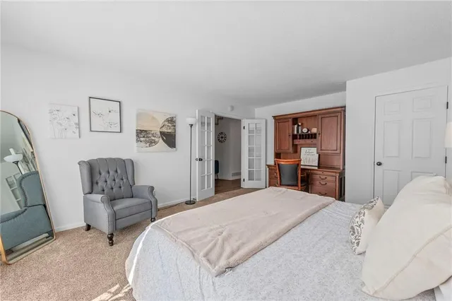 $575,000 | 413 Northeast Greenway Drive, Blue Springs, MO 64014