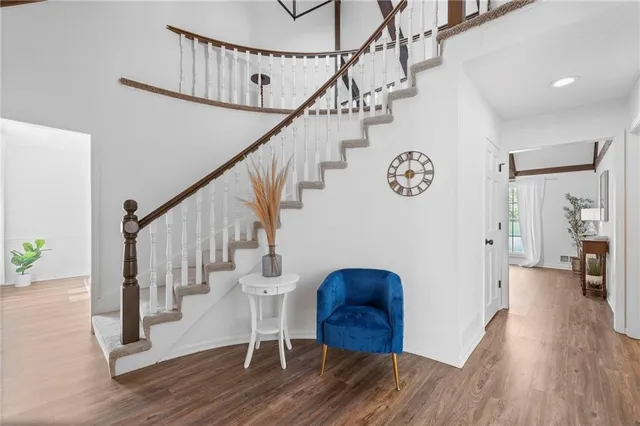 $575,000 | 413 Northeast Greenway Drive, Blue Springs, MO 64014