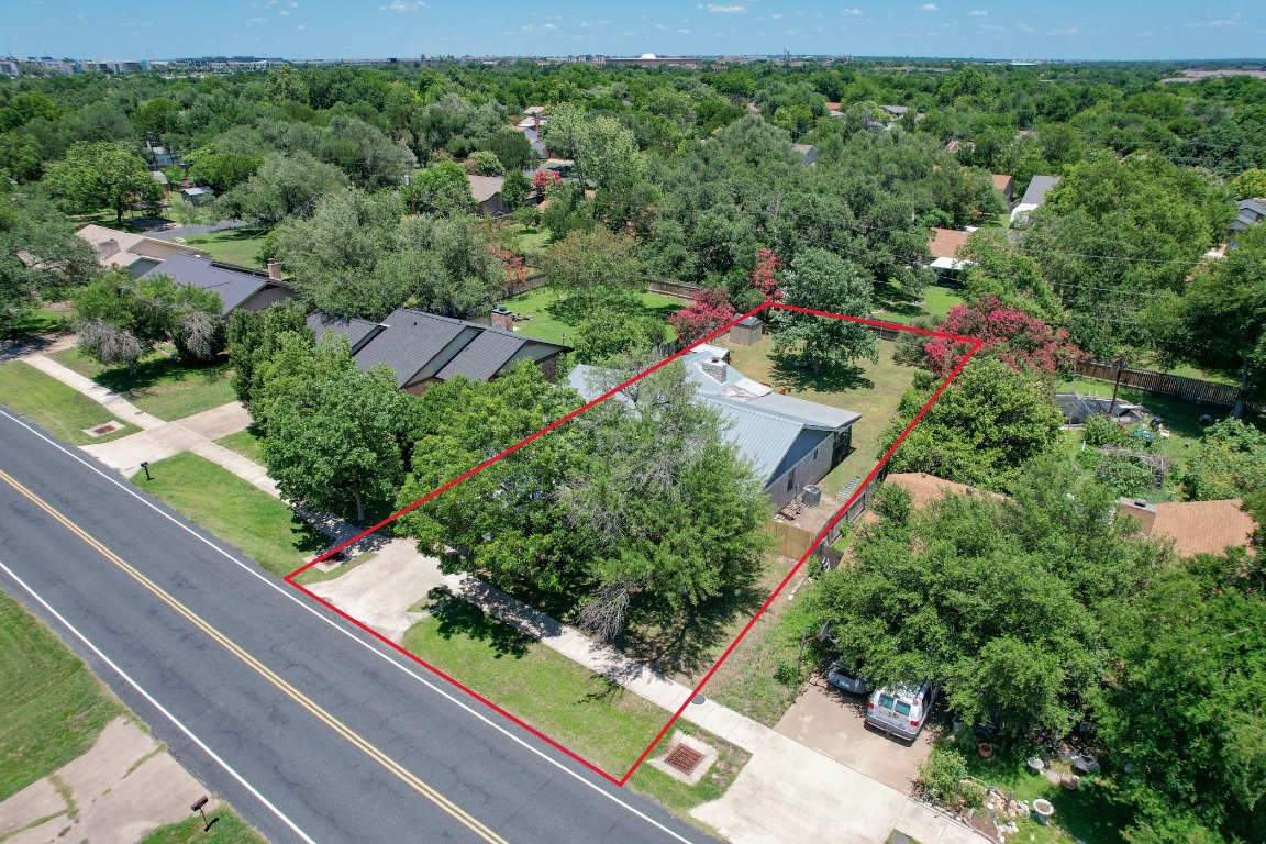 13223 Broadmeade Avenue Austin, TX 78729 - Photo 4 of 39