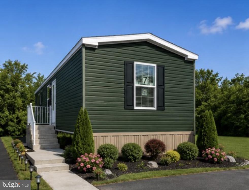 1446 Gibson Road Bensalem, PA 19020 - Photo 2 of 25 Gallery Image 2