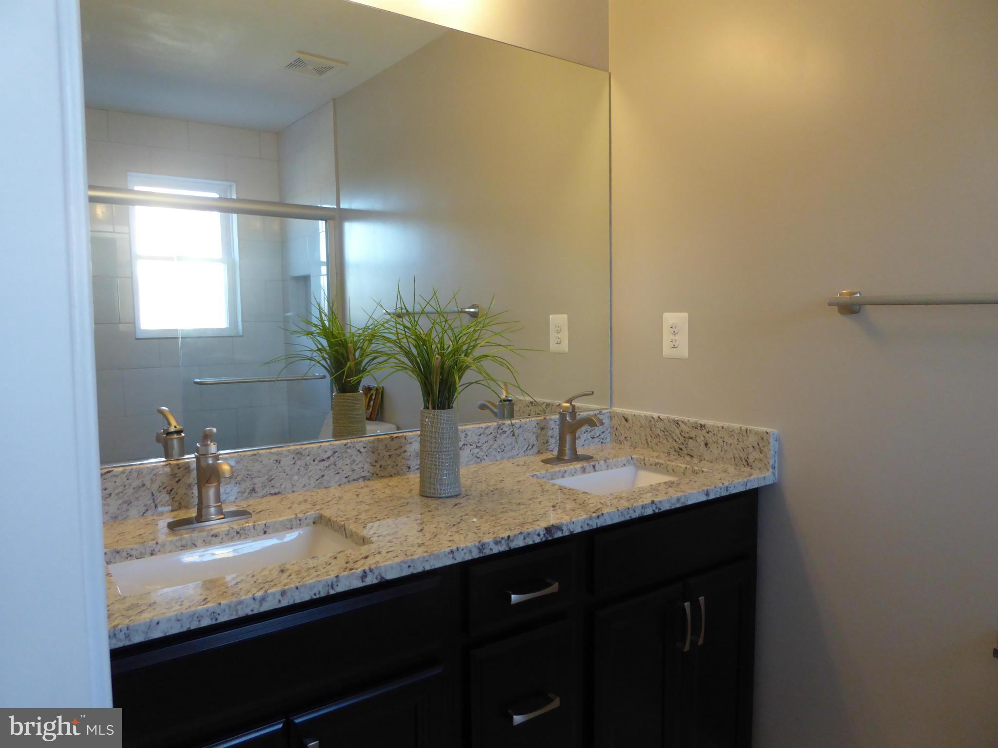 1536 Ridge Place Southeast Washington, DC 20020 - Photo 8 of 18 Bath (Master)