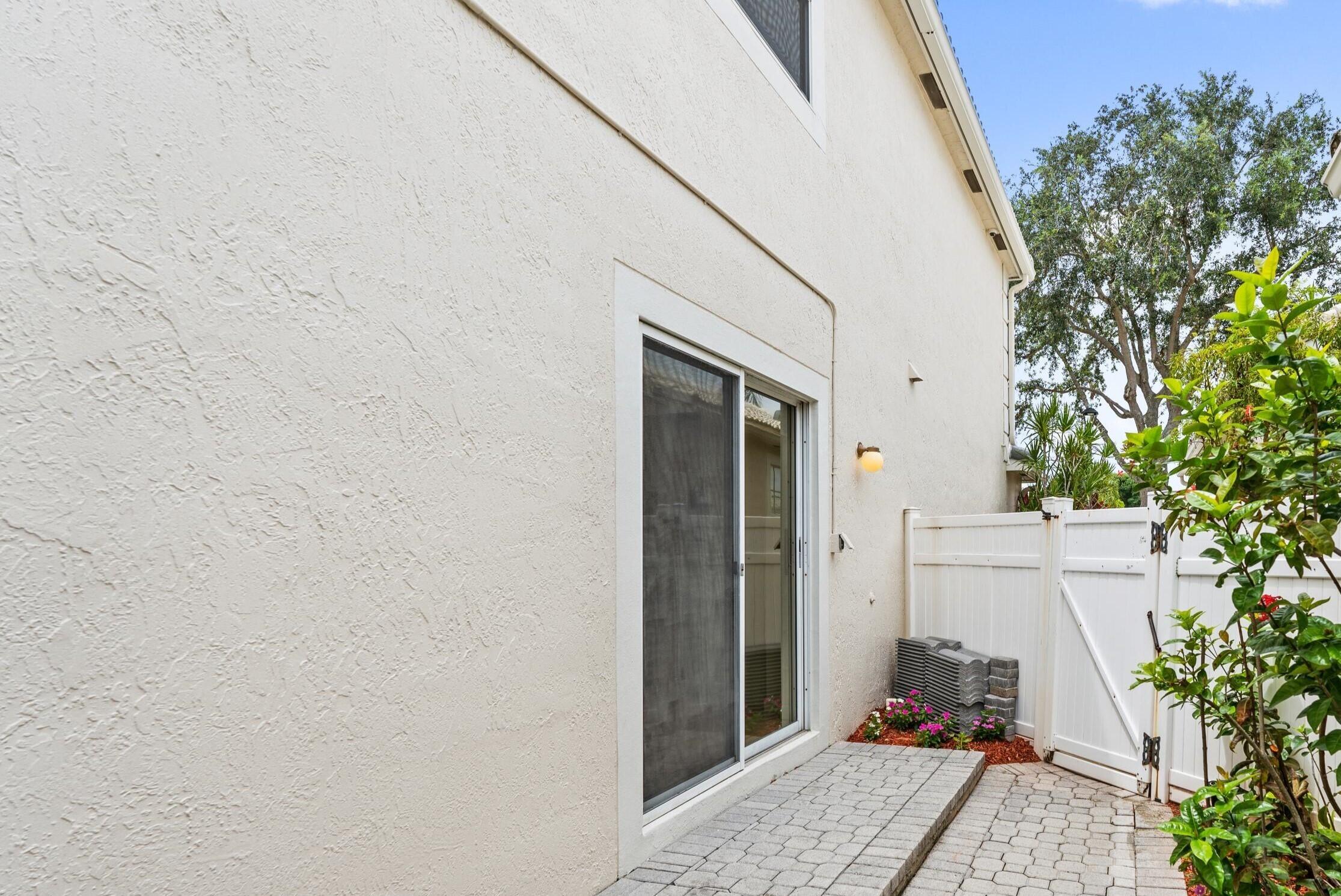 6342 Brava Way Boca Raton, FL 33433 - Photo 14 of 50 --14