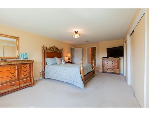 210 Whitewood Road Westwood, MA 02090 - Photo 21 of 41 Gallery Image 21