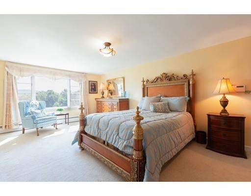 210 Whitewood Road Westwood, MA 02090 - Photo 22 of 41 Gallery Image 22