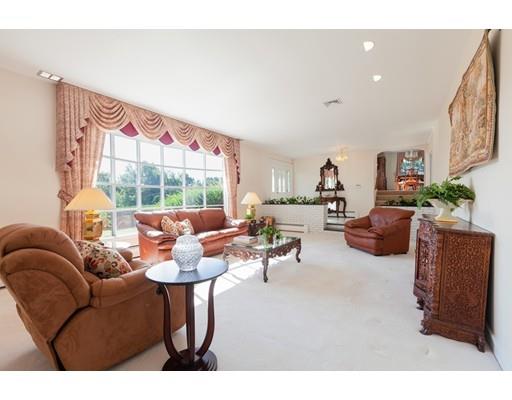 210 Whitewood Road Westwood, MA 02090 - Photo 5 of 41 Gallery Image 5