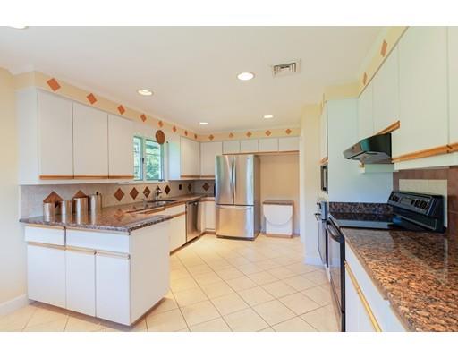 210 Whitewood Road Westwood, MA 02090 - Photo 9 of 41 Gallery Image 9