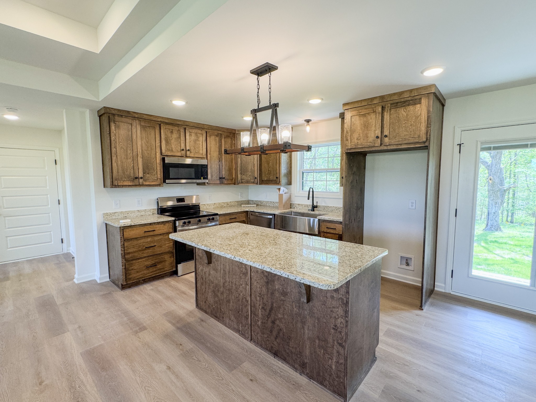 1737 Shiloh Road Lafayette, TN 37083 - Photo 15 of 45