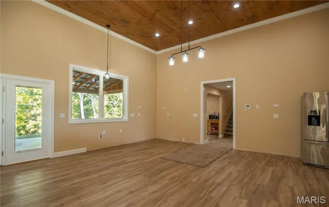 $939,000 | 835 Monday Lane, Williamsville, MO 63967