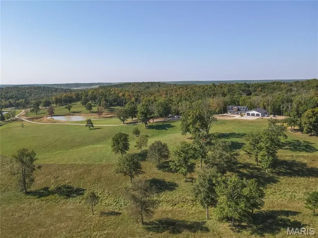 $939,000 | 835 Monday Lane, Williamsville, MO 63967