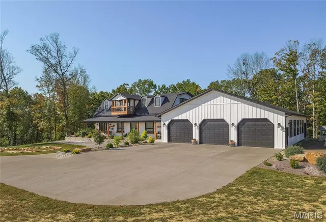 $939,000 | 835 Monday Lane, Williamsville, MO 63967