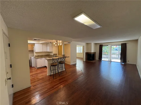$2,600 | 246 East Fern Avenue, Unit 103, Redlands, CA 92373