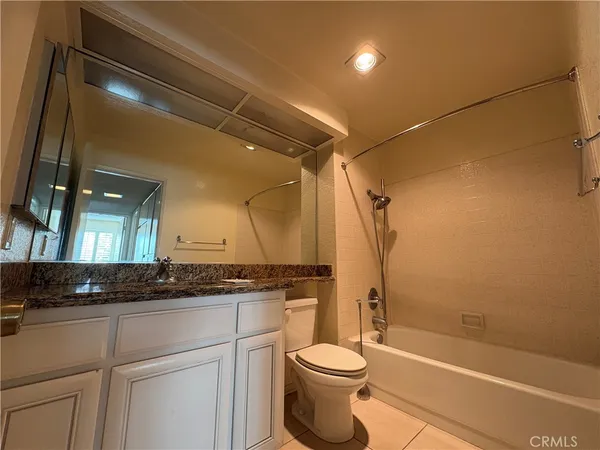 $2,600 | 246 East Fern Avenue, Unit 103, Redlands, CA 92373