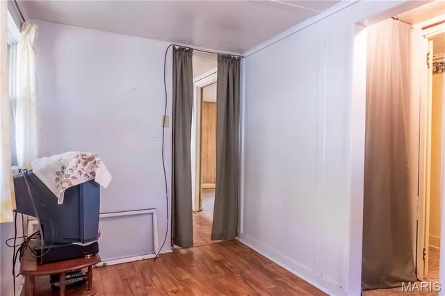 $1 | 813 Chipwood Lane, Centralia, IL 62801