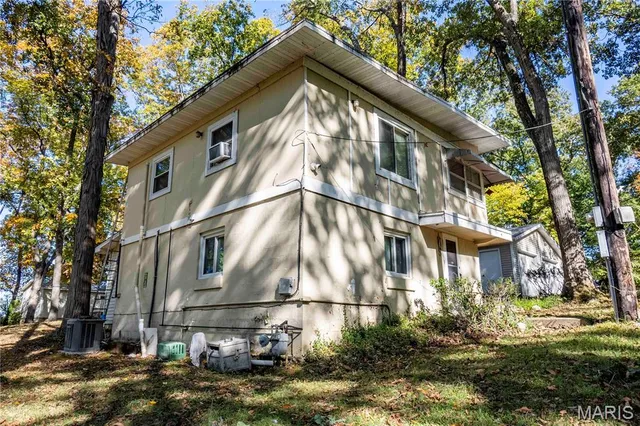 $1 | 813 Chipwood Lane, Centralia, IL 62801