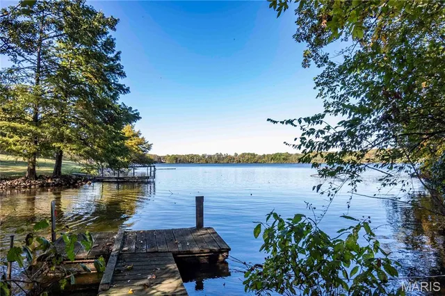 $1 | 813 Chipwood Lane, Centralia, IL 62801