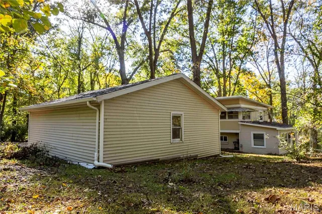 $1 | 813 Chipwood Lane, Centralia, IL 62801