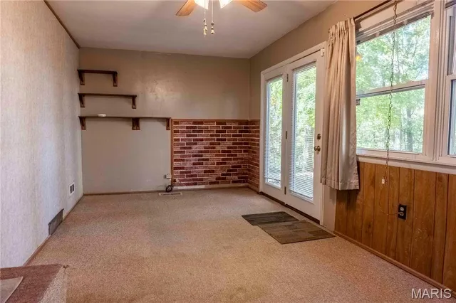 $1 | 813 Chipwood Lane, Centralia, IL 62801