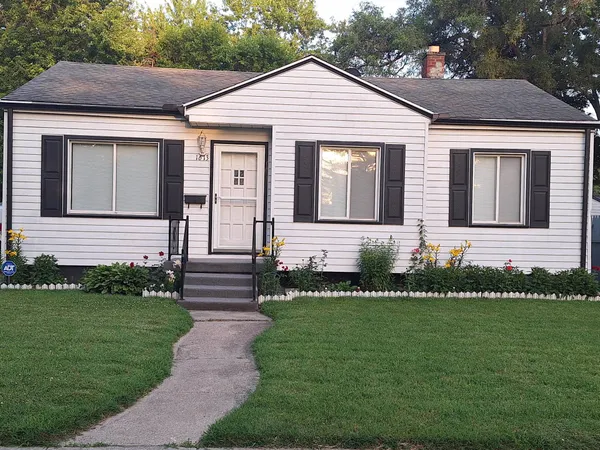 $109,900 | 1613 Berrywood Lane, Flint, MI 48507