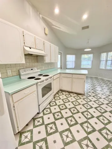 $1,900 | 16 Fayy Lane, Palm Coast, FL 32137