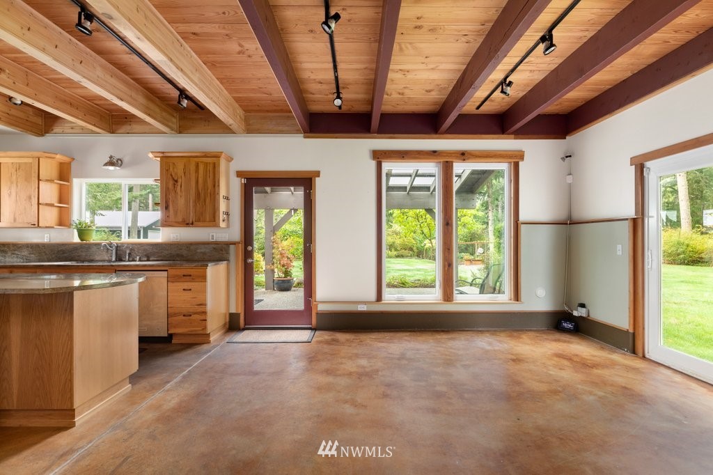 2965 North Slater Road Oak Harbor, WA 98277 - Photo 17 of 40 Gallery Image 17