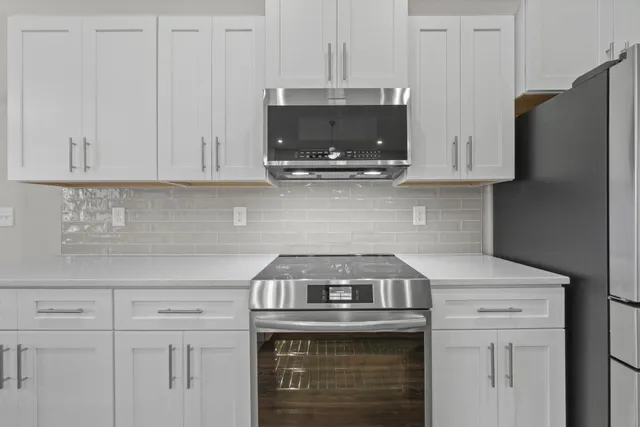 $379,900 | 641 Woodrush Drive, Clarksville, TN 37040