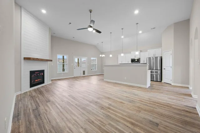 $379,900 | 641 Woodrush Drive, Clarksville, TN 37040