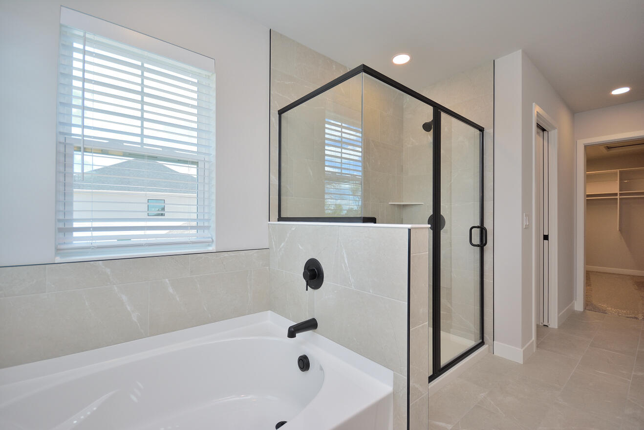 8175 Bluebird Court Mequon, WI 53097 - Photo 32 of 38 111 EMPS (27)