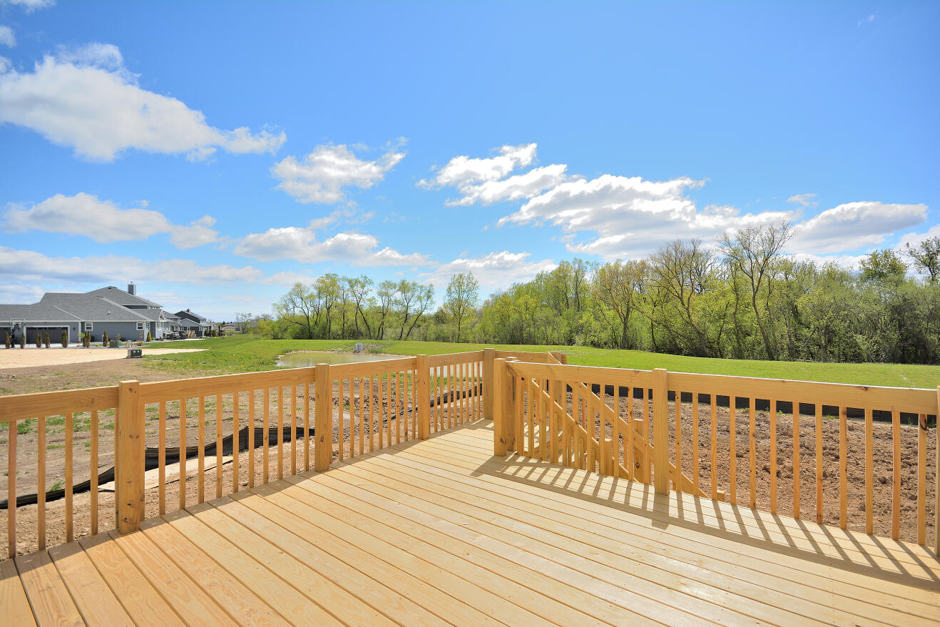 8175 Bluebird Court Mequon, WI 53097 - Photo 38 of 38 111 EMPS (33)