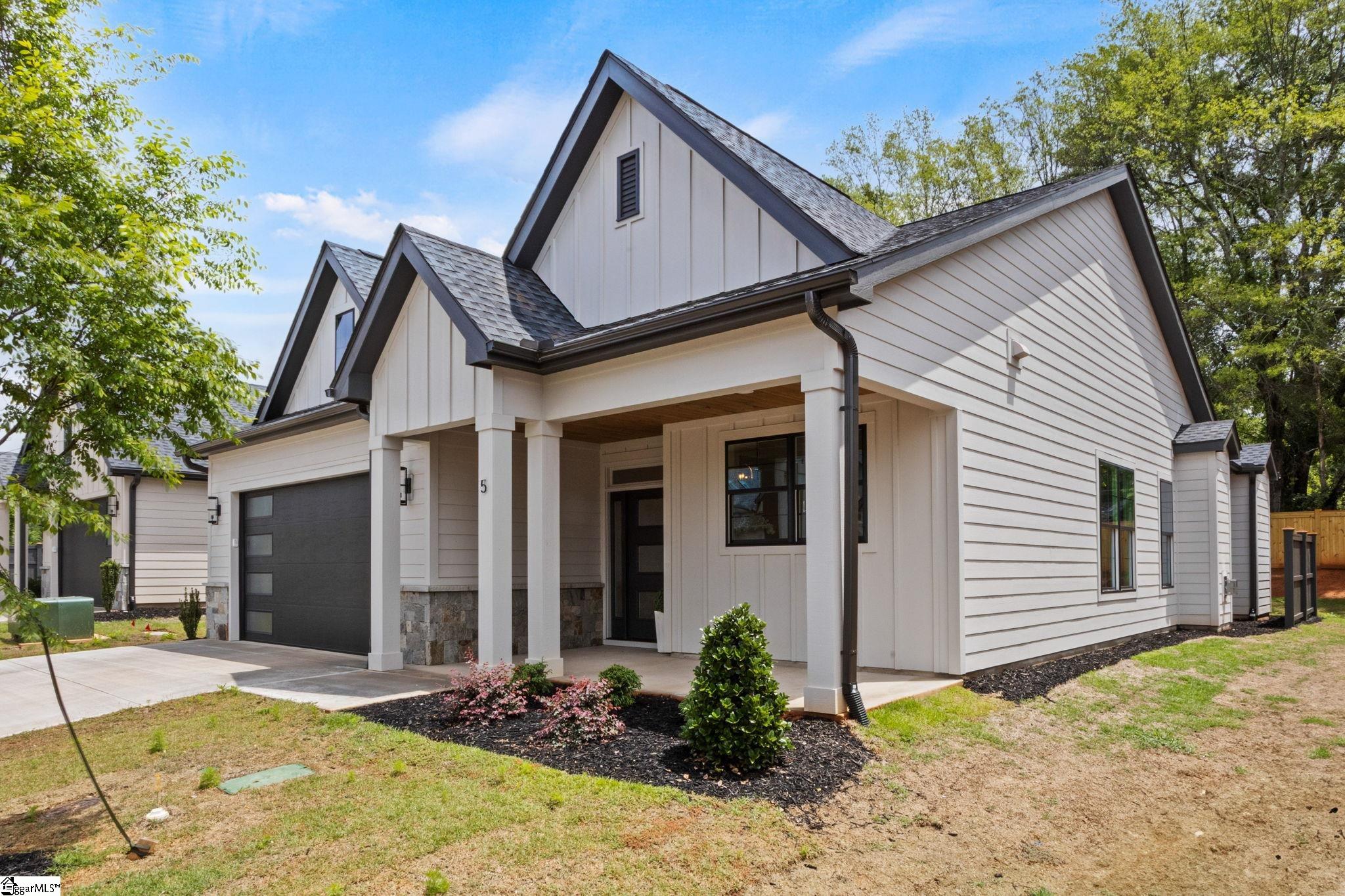 5 Mercy Drive Greenville, SC 29607 - Photo 2 of 25 Gallery Image 2