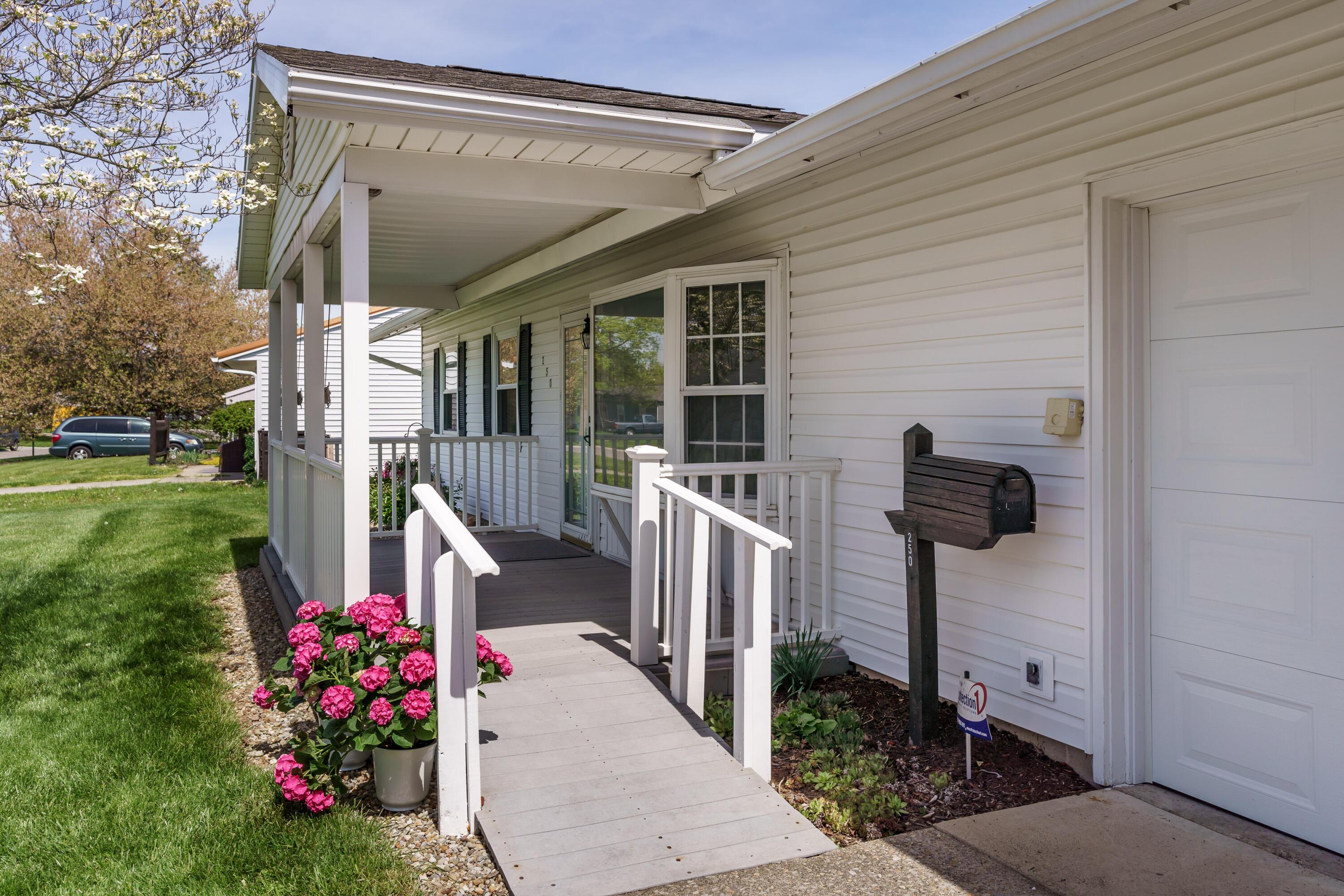 250 Walden Road Heath, OH 43056 - Photo 5 of 40 250 Walden Rd_05