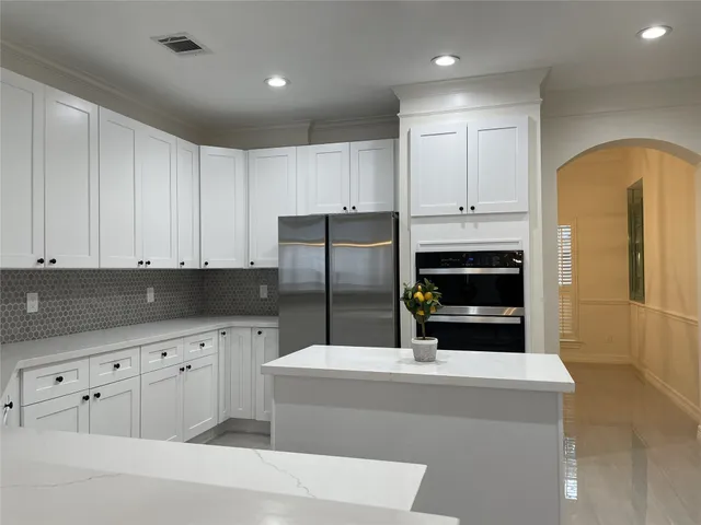 $4,400 | 5622 Lake Pl Drive, Houston, TX 77041