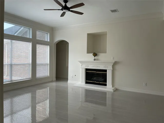 $4,400 | 5622 Lake Pl Drive, Houston, TX 77041