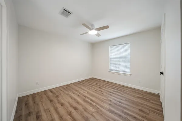 $4,400 | 5622 Lake Pl Drive, Houston, TX 77041