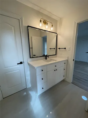 $4,400 | 5622 Lake Pl Drive, Houston, TX 77041