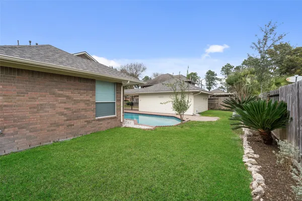 $4,400 | 5622 Lake Pl Drive, Houston, TX 77041