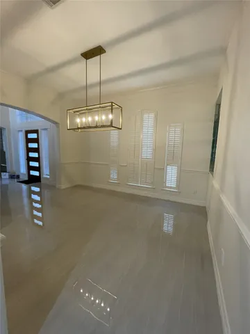 $4,400 | 5622 Lake Pl Drive, Houston, TX 77041